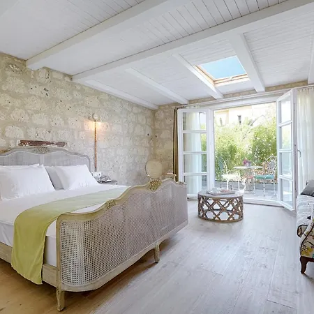 Alakapi & Willa Alaçatı