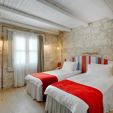 Hotel Alakapi & 2*